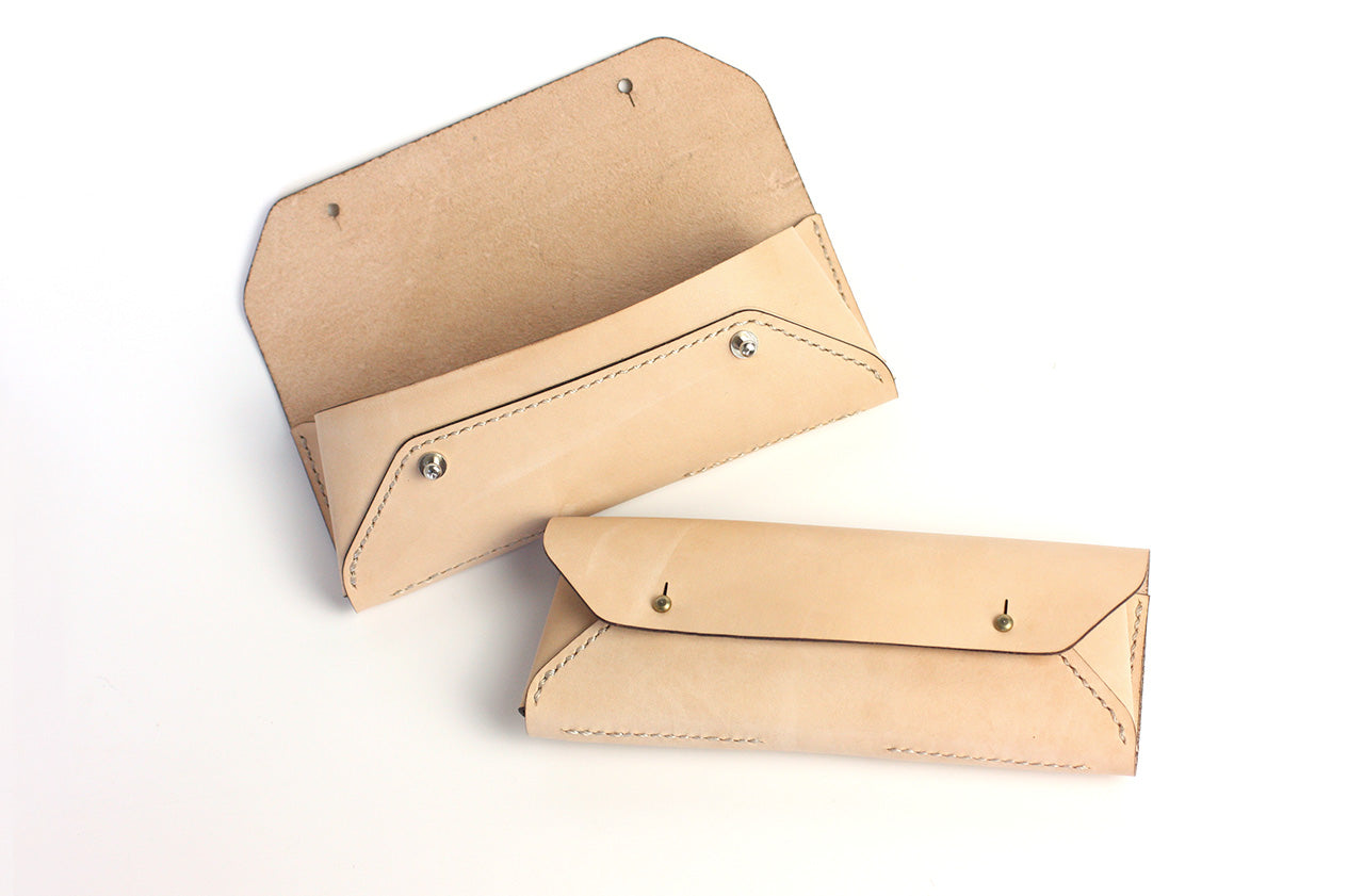 Argos: Handmade Leather Sunglass Case - Stylish Protection for Your Shades